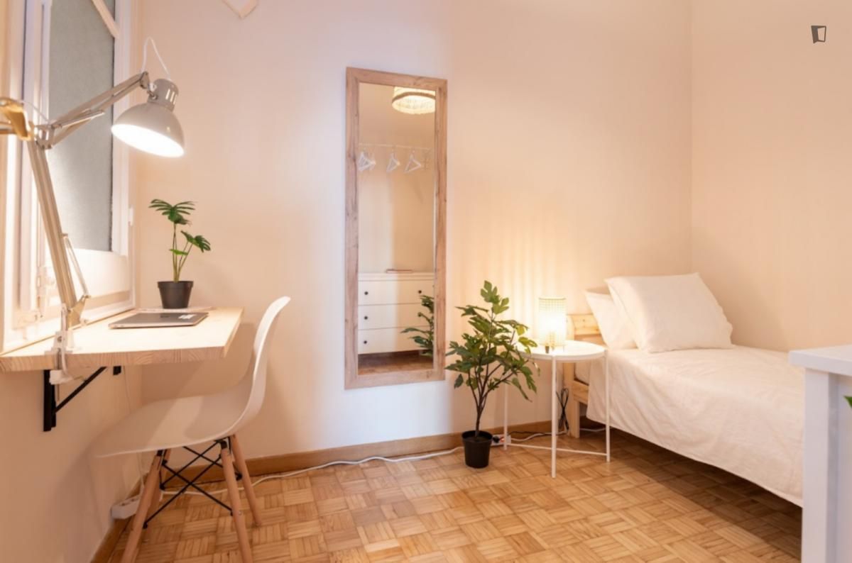 Apartment to share in L'Antiga Esquerra de l'Eixample