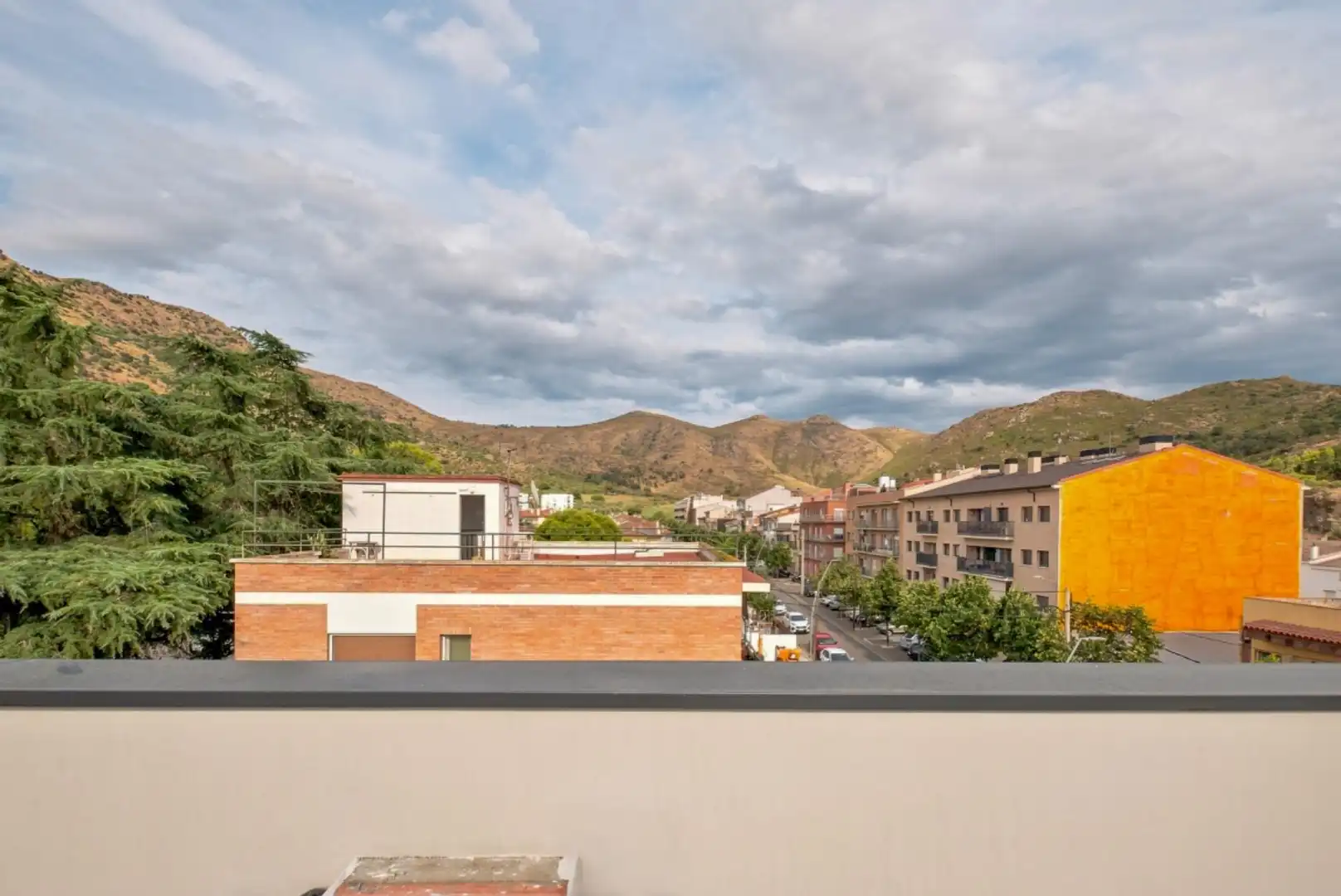 Außenansicht von Dachboden zum Verkauf in Roses mit Klimaanlage, Terrasse und Balkon