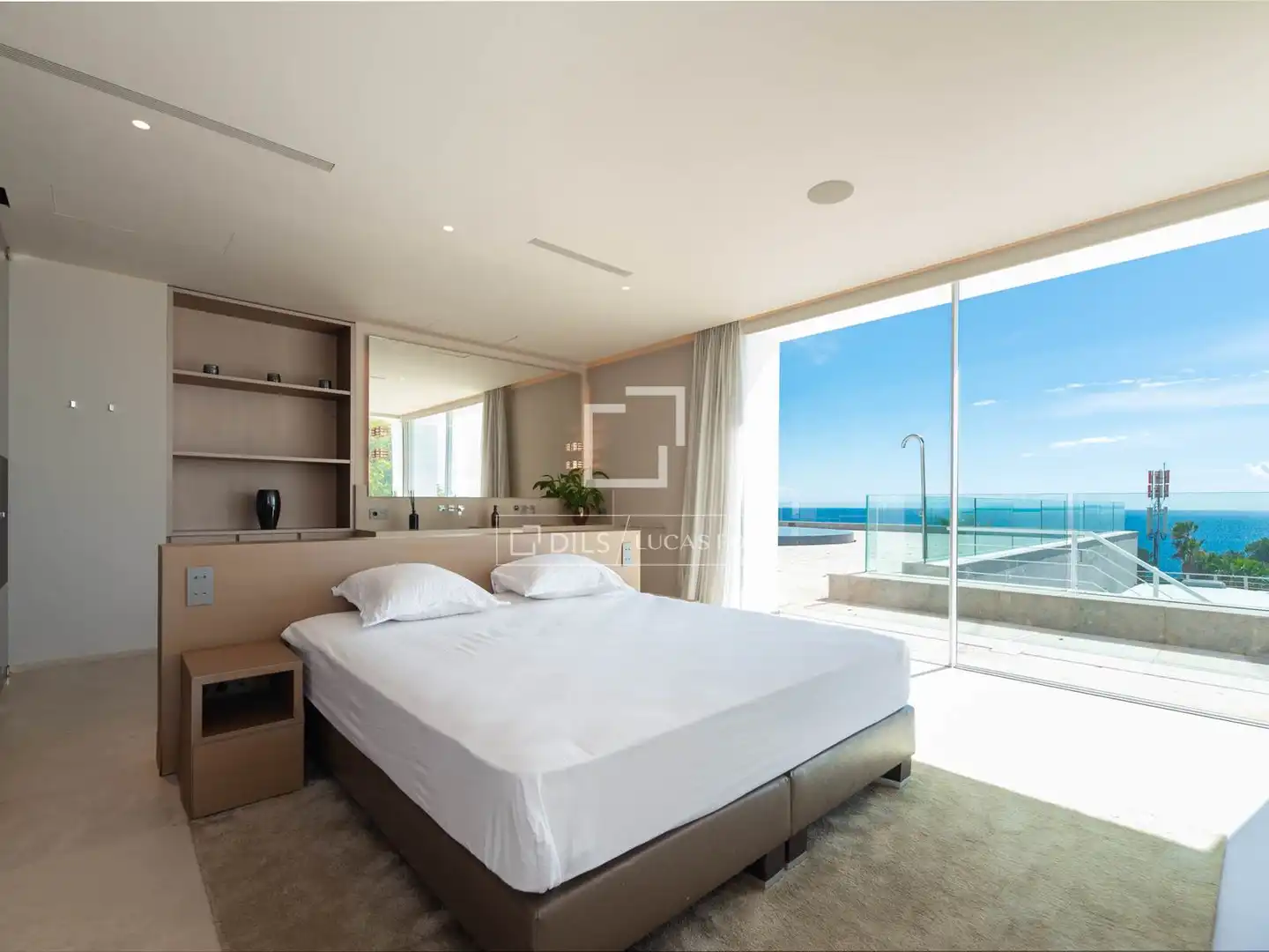 Bedroom of Houses for sale in Santa Eulària des Riu  with Air Conditioner, Heating and Private garden