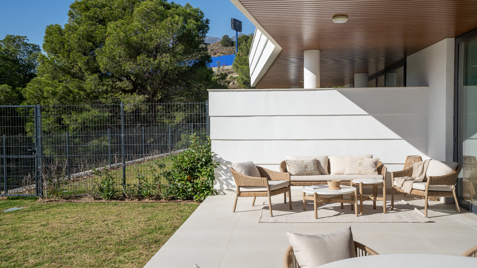 Terrace of Flat for sale in Fuengirola  with Air Conditioner, Heating and Private garden