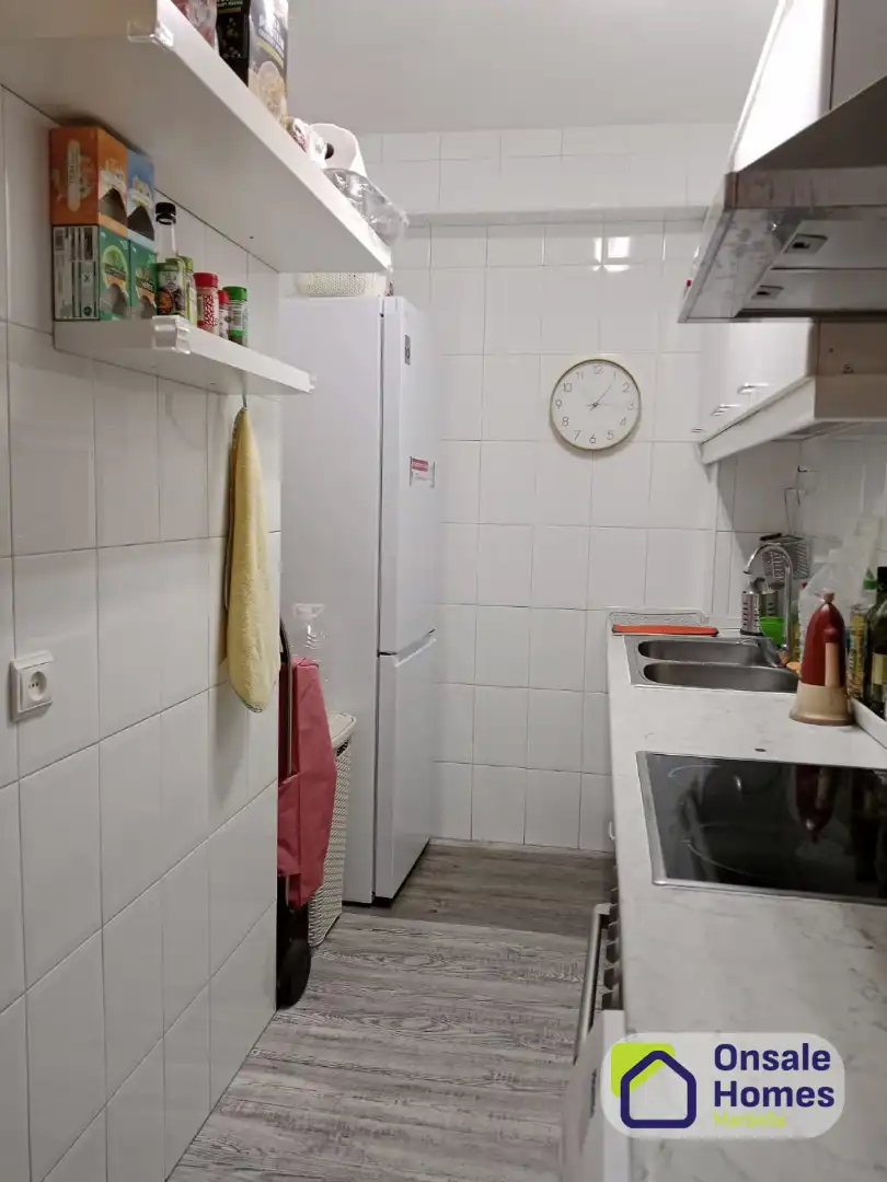 Cocina de Piso en venta en Marbella con Aire acondicionado, Jardín privado y Terraza