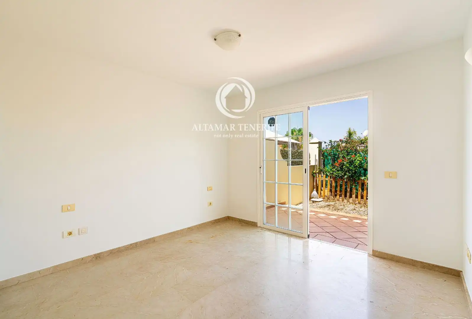 Vista exterior de Apartamento en venta en Arona con Jardín privado, Terraza y Piscina