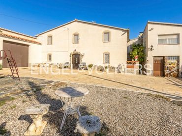 House with pool for sale in Castellví de la Marca