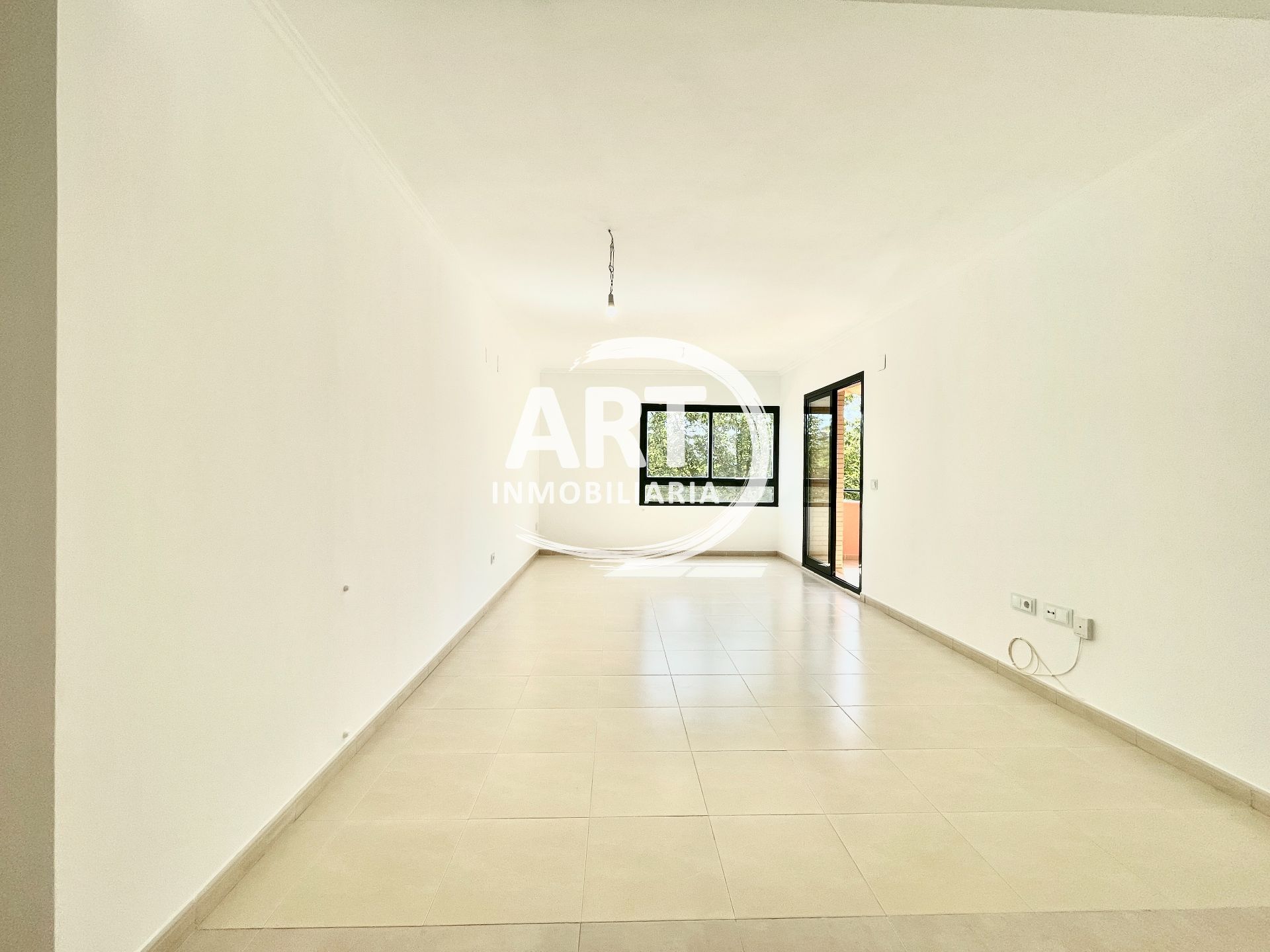 Vista exterior de Piso en venta en La Pobla de Vallbona con Aire acondicionado, Calefacción y Terraza