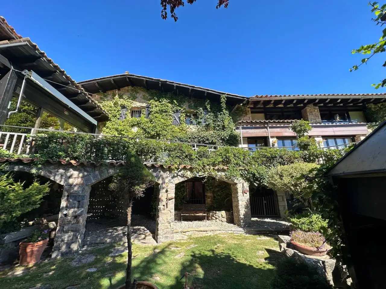 Exterior view of Houses for sale in Montellà i Martinet  with Heating, Private garden and Parquet flooring