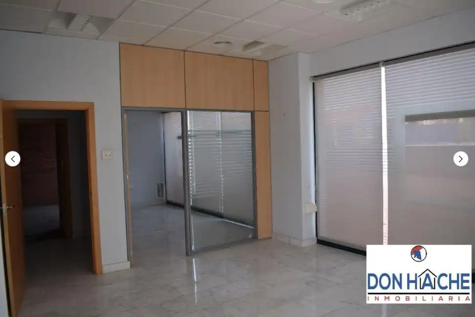Local comercial en venda a Sur