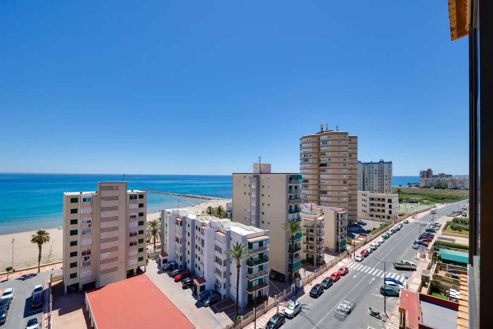 Vista exterior de Piso en venta en El Campello con Terraza