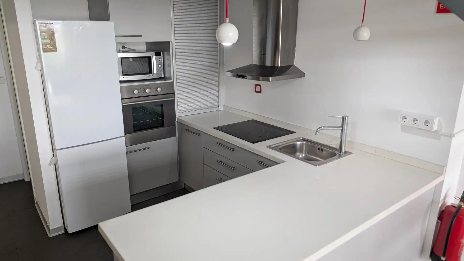Cocina de Dúplex en venta en Valencia con Aire acondicionado, Terraza y Amueblado