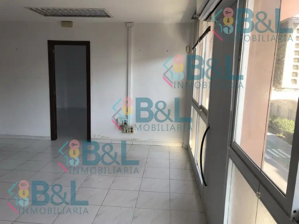 Büro zum Verkauf in Casco Antiguo, imagen 2