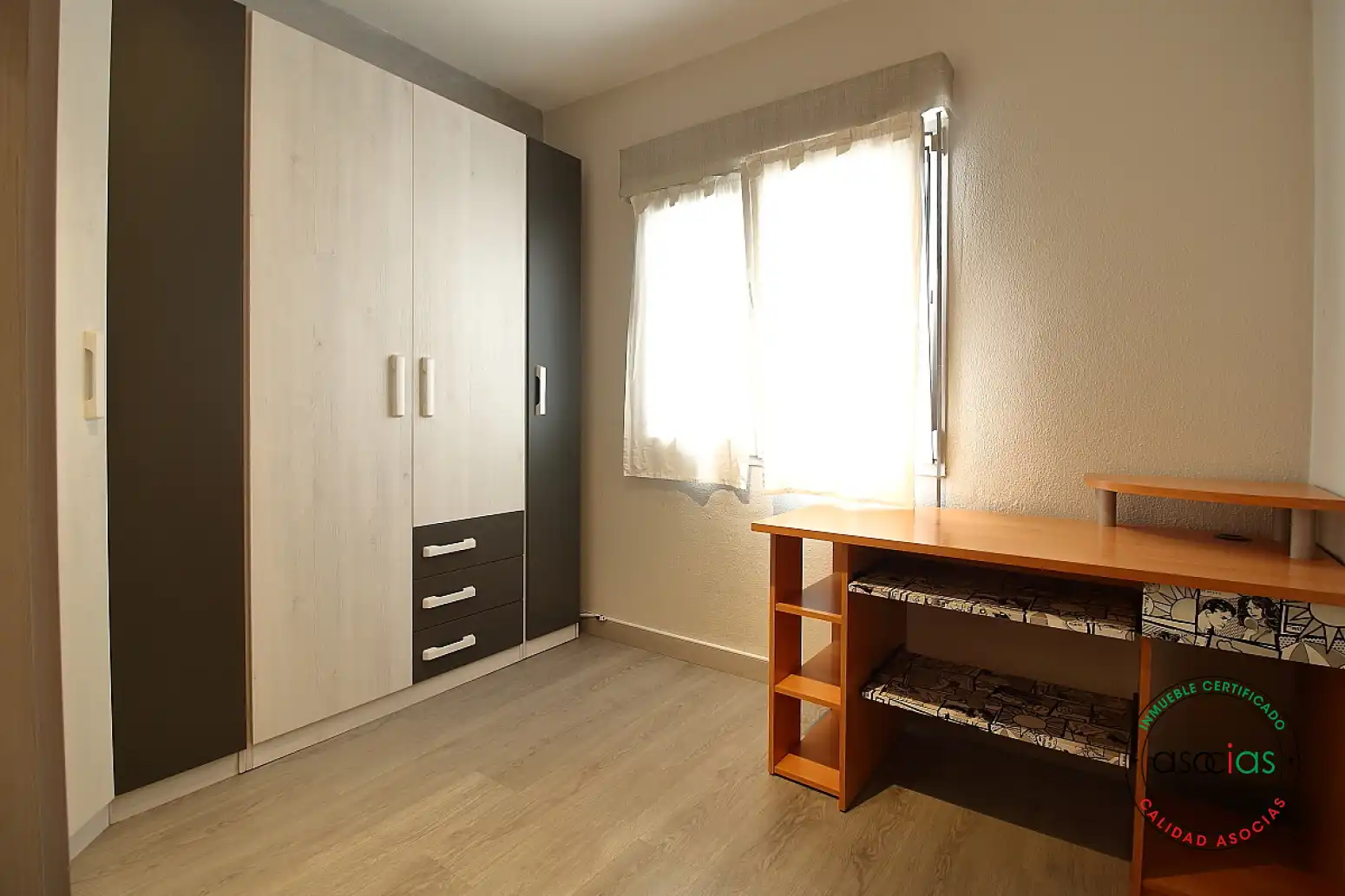Piso en venta en Gijón - C/ Sol, Perchera
