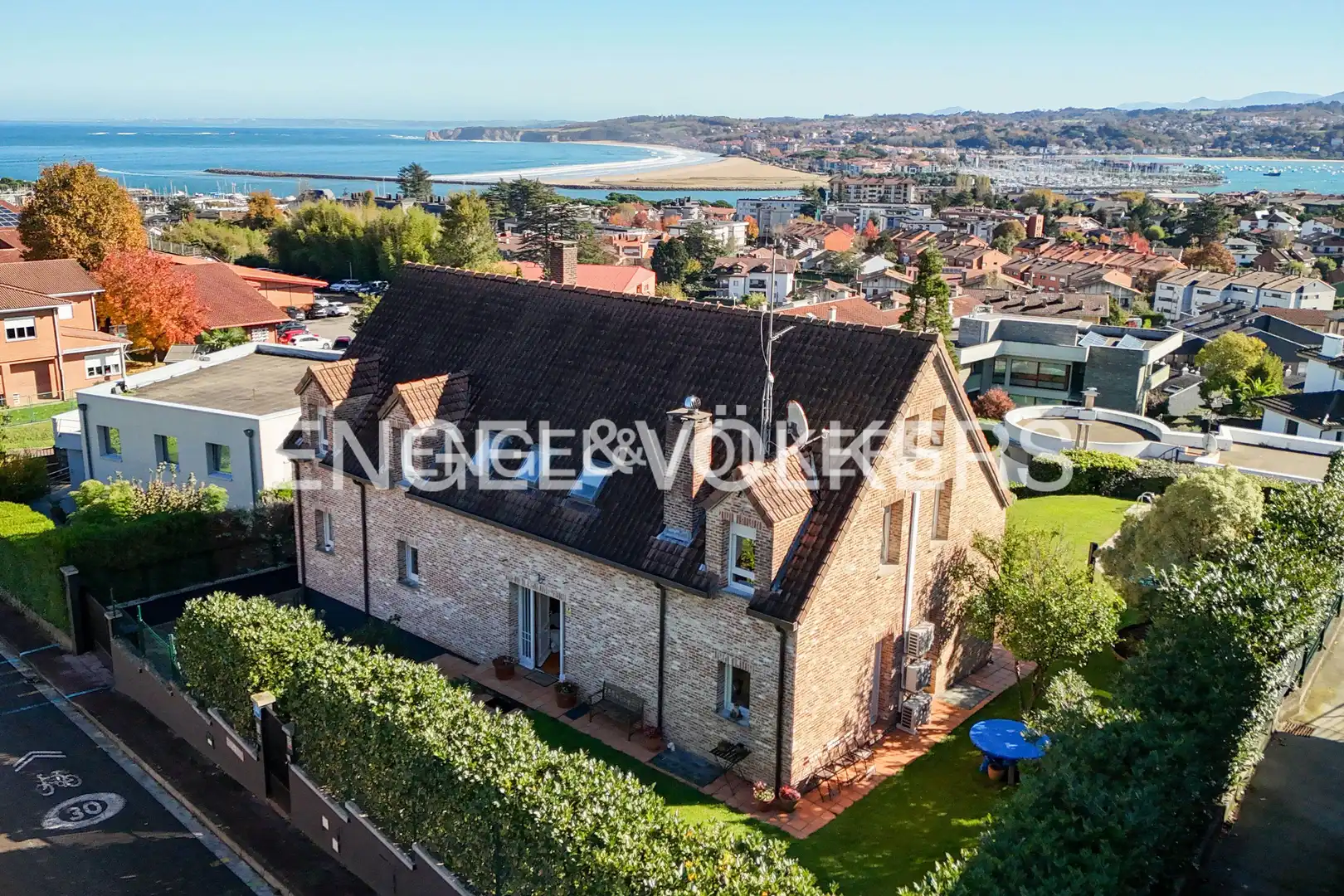 Vista exterior de Finca rústica en venta en Hondarribia con Aire acondicionado, Calefacción y Jardín privado