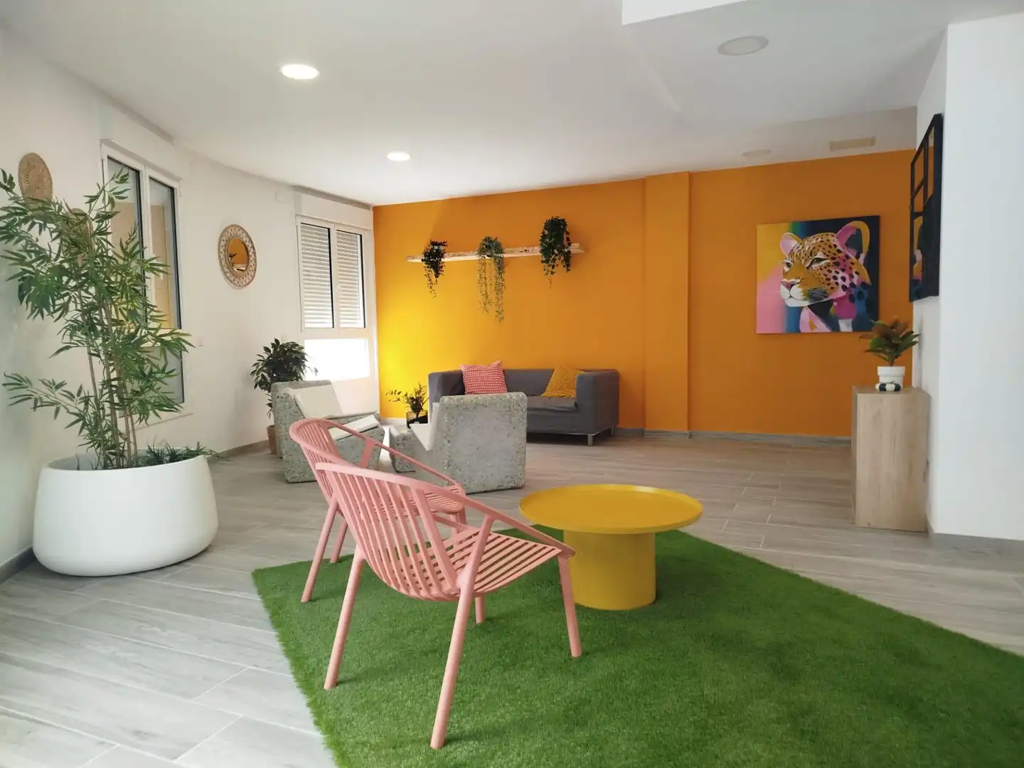 Sala d'estar de Estudi de lloguer en Las Palmas de Gran Canaria amb Moblat