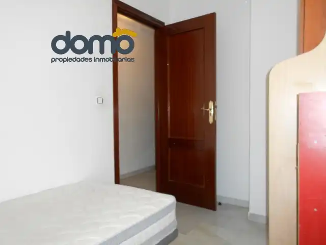 Flat for rent in Calle Emilia Pardo Bazán, Joaquina Eguaras