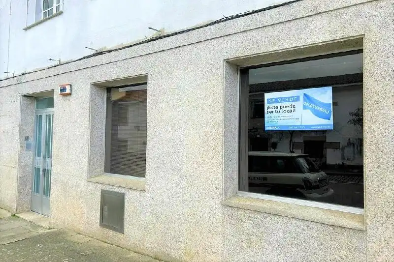 Vista exterior de Local de alquiler en Boqueixón