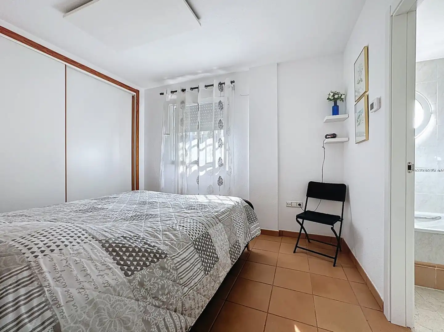 Schlafzimmer von Wohnung zum Verkauf in L'Alfàs del Pi mit Klimaanlage, Heizung und Privatgarten