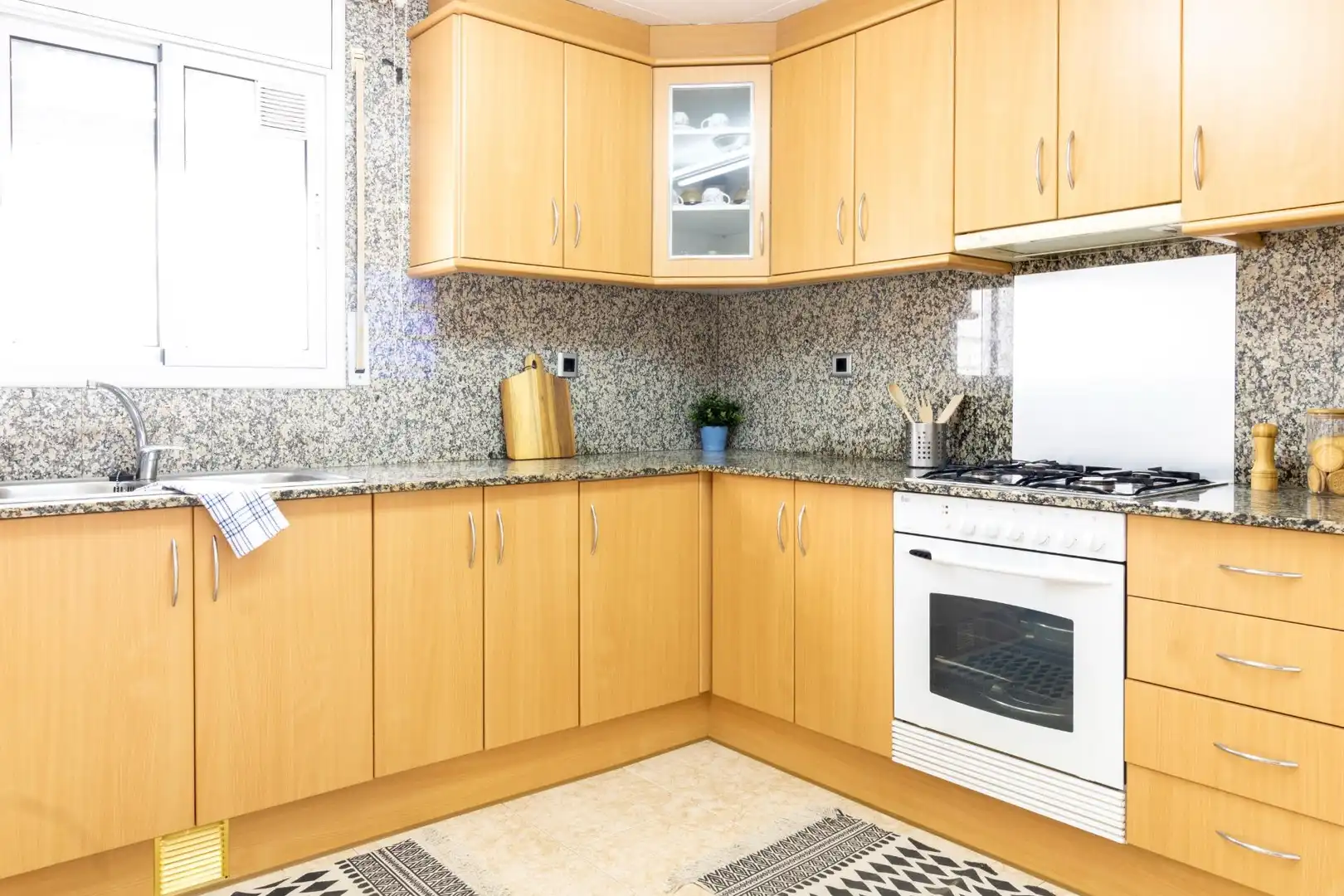 Piso con terraza en venta en Carrer FORMENTERA 10, imagen 4