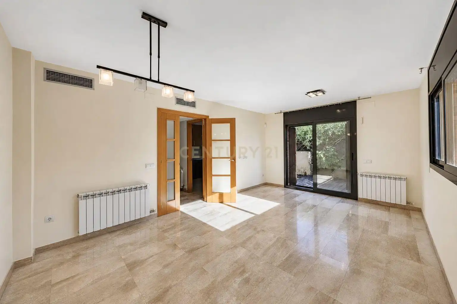 Adosado en venta en Avenida de Argentina, Cerdanyola del Vallès, Spain, imagen 3
