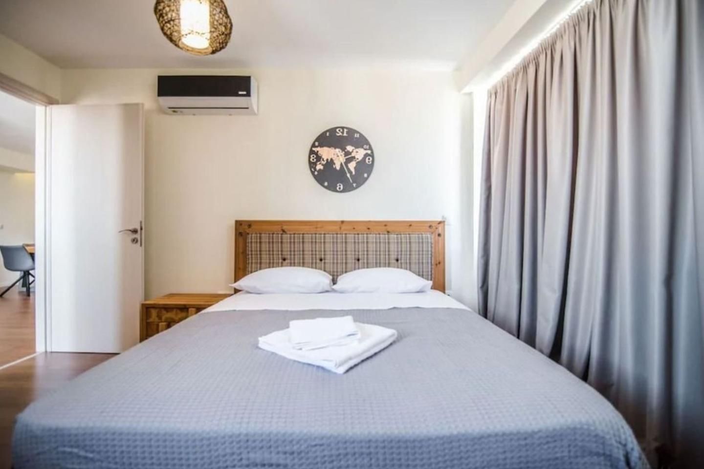 Bedroom of Flat to rent in Torrelavega 