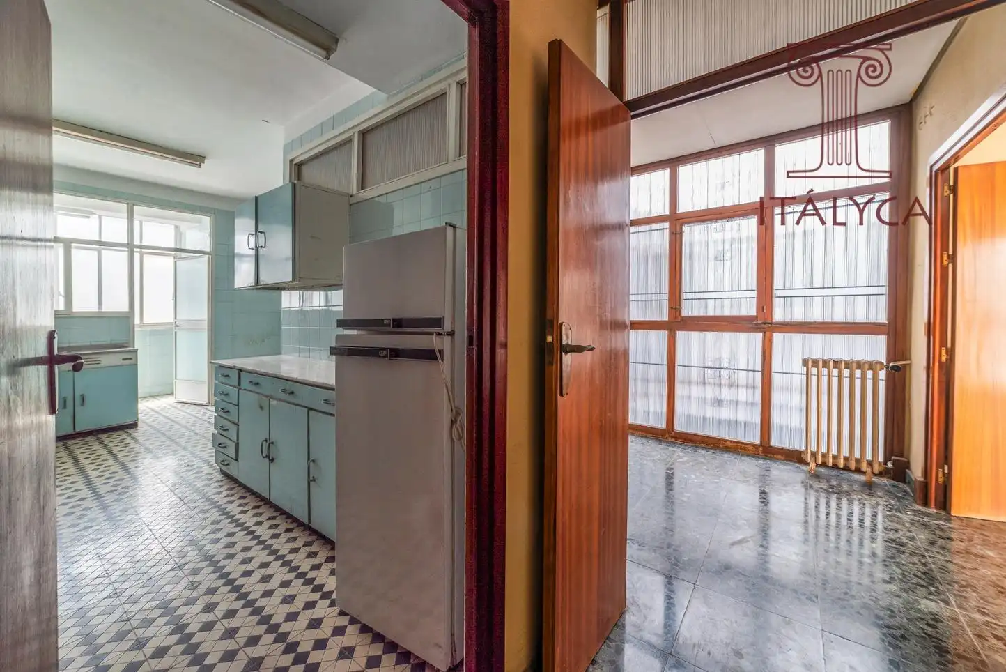 Cocina de Piso en venta en Sevilla con Terraza y Trastero