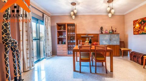 Foto 2 de Pis en venda a Calle María Fulmen, Parque Alcosa, Sevilla