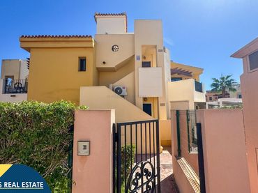 Bungalow con piscina in vendita a Los Balcones - Los Altos