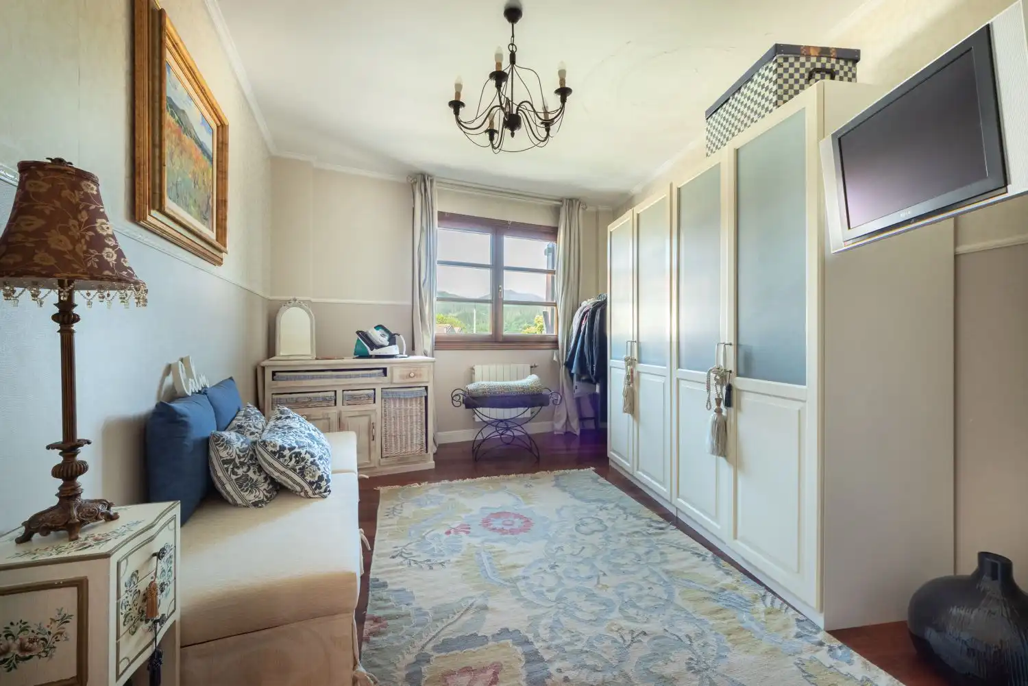 Habitación de Casa o chalet en venta en Zalla  con Calefacción, Parquet y Terraza