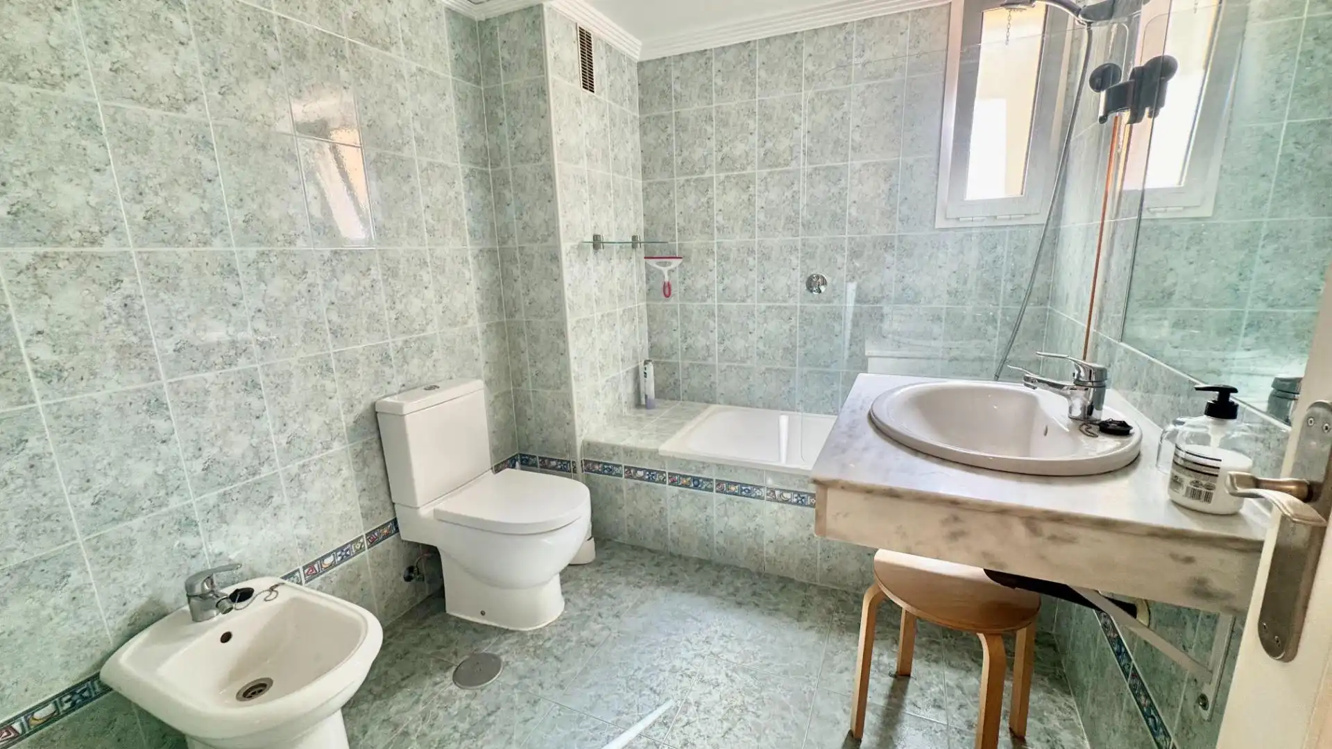 Bany de Àtic en venda en Málaga amb Aire condicionat, Calefacció i Jardí privat