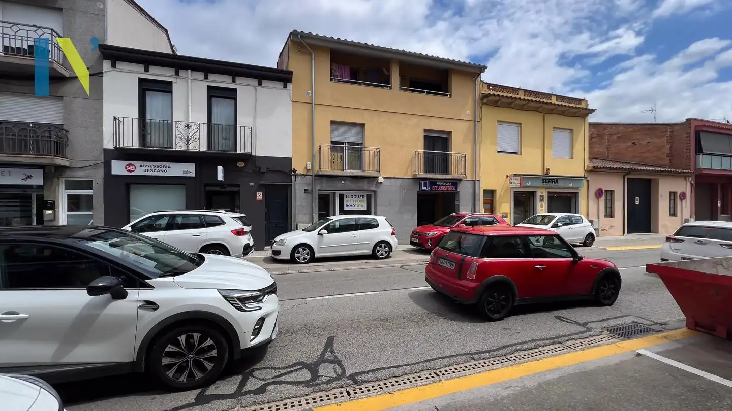 Vista exterior de Local de lloguer en Bescanó amb Aire condicionat