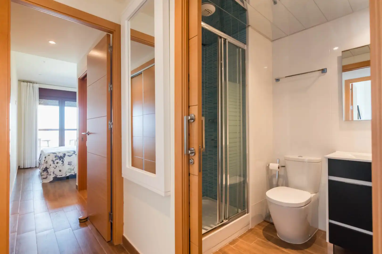 Baño de Piso en venta en Pilar de la Horadada con Aire acondicionado, Calefacción y Jardín privado