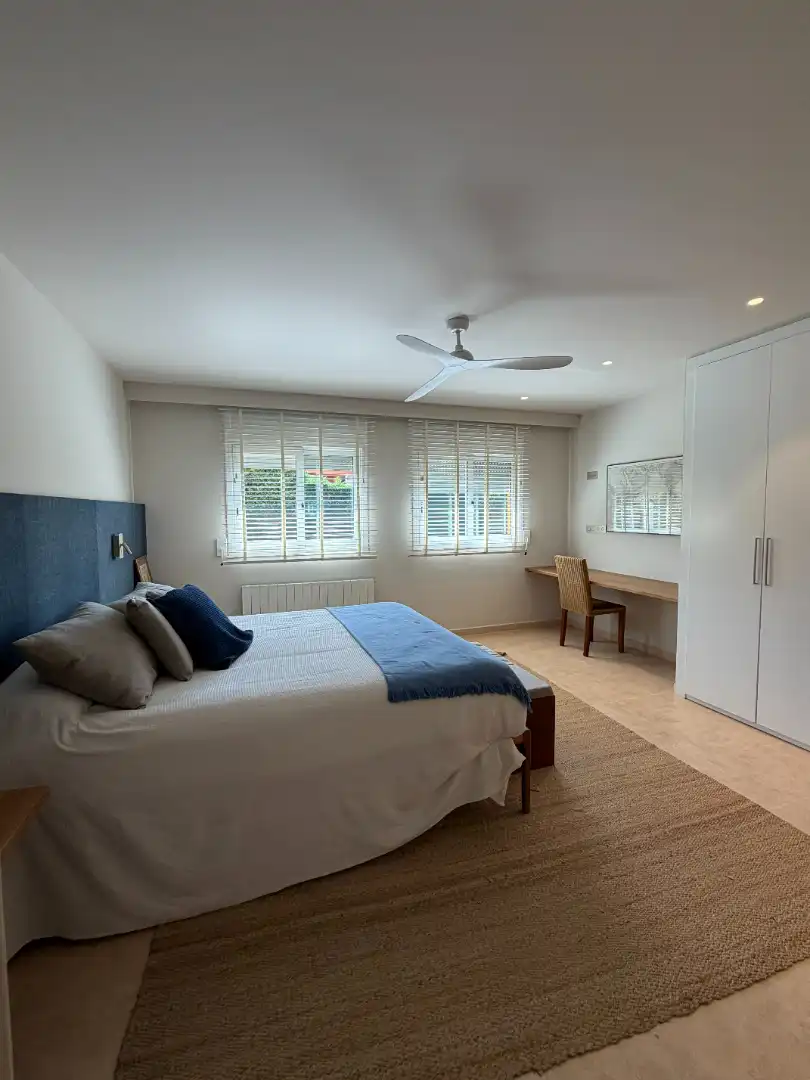 Habitación de Casa adosada en venta en Pals con Aire acondicionado, Calefacción y Parquet