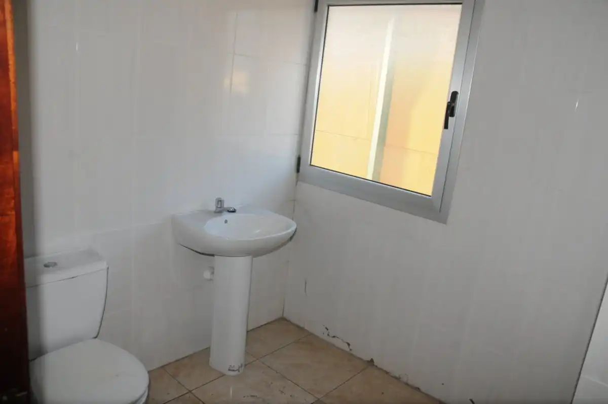 Baño de Oficina de alquiler en Telde