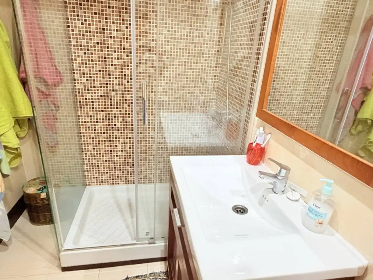 Badezimmer von Wohnungen zur Miete in Almuñécar mit Klimaanlage, Terrasse und Möbliert
