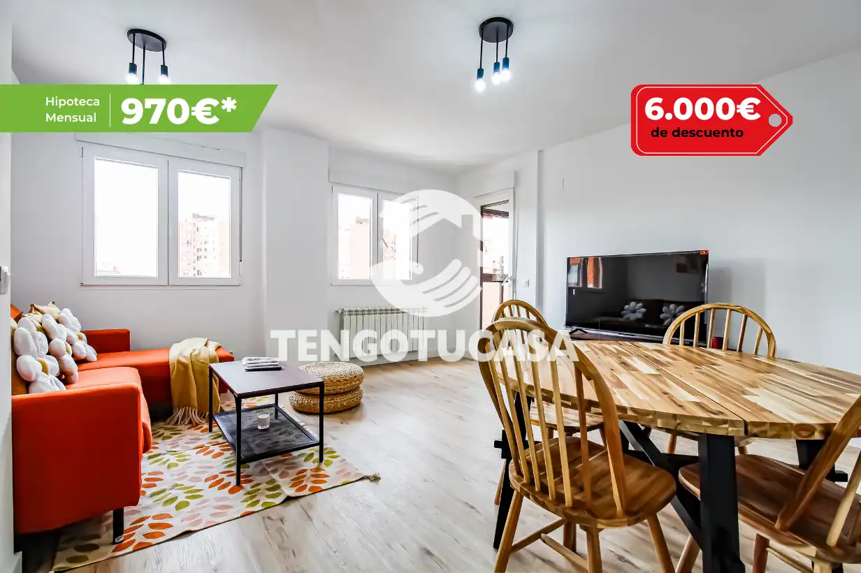Living room of Flat for sale in Madrid  with Air Conditioner, Heating and Terrace