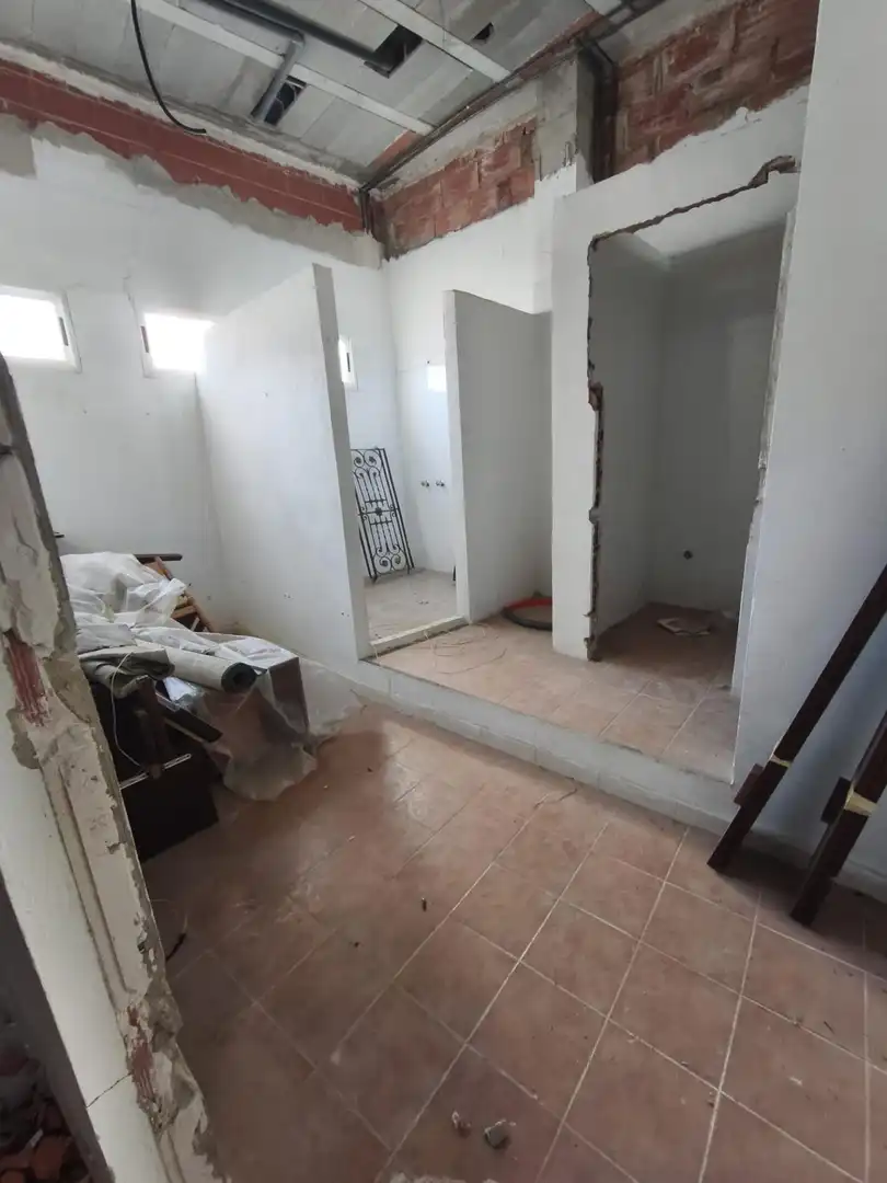 Local en venta en Villar del Arzobispo
