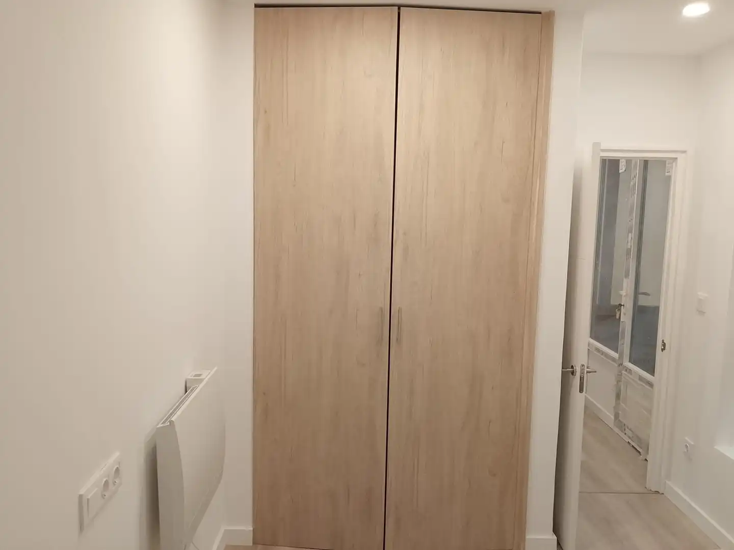 Bathroom of Flat for rent in Oviedo   with Heating, Terrace and Furnished