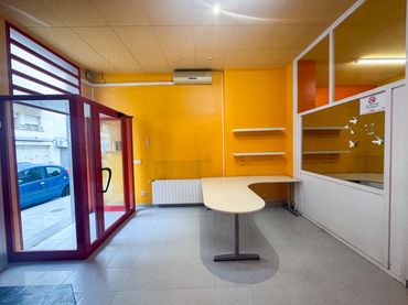 Business premises to rent in Carrer Can Palau