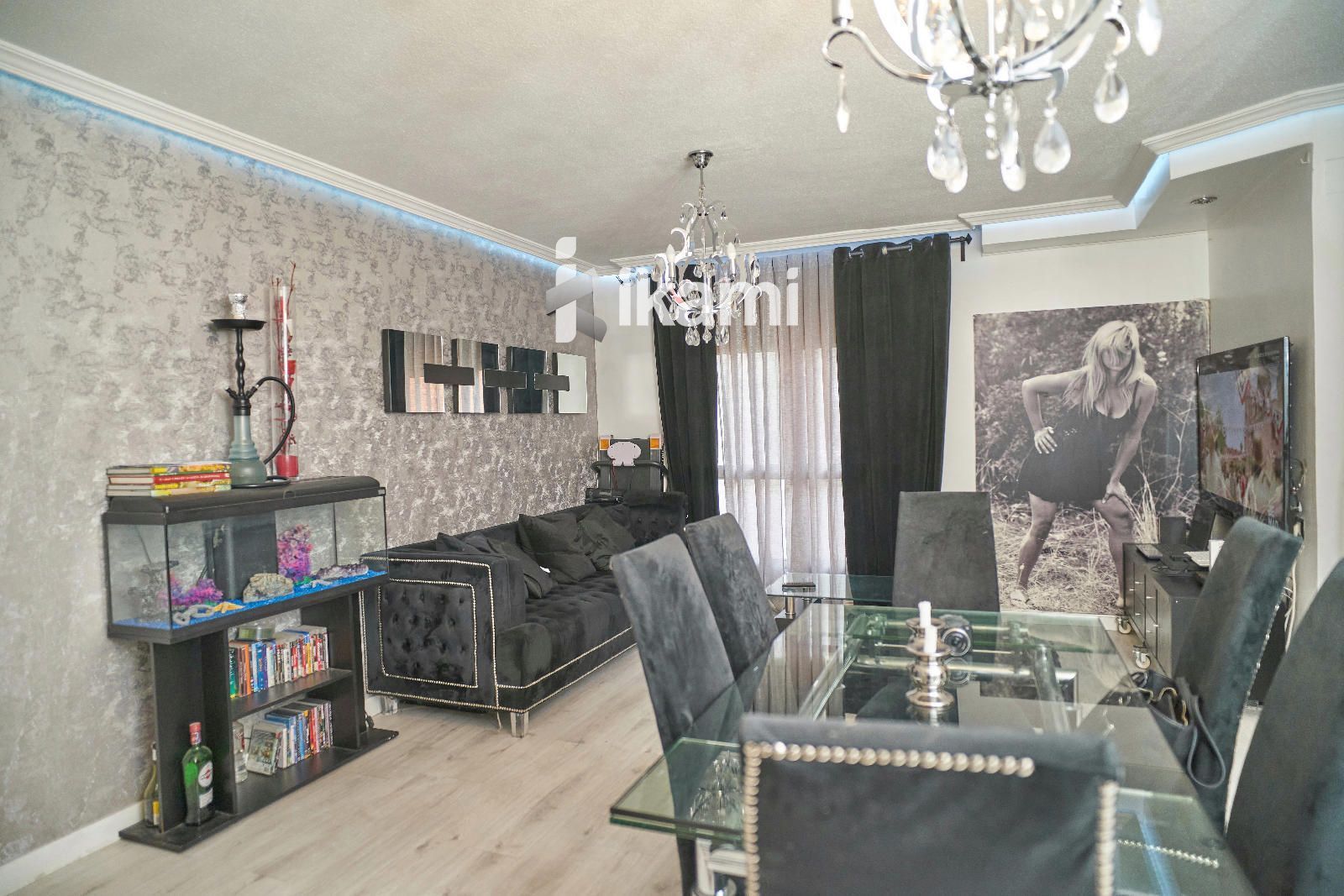 Sala d'estar de Pis en venda en Móstoles amb Calefacció, Terrassa i Piscina