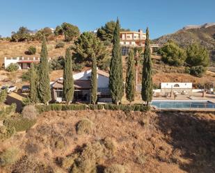 Vista exterior de Casa o xalet en venda en Alozaina amb Aire condicionat i Piscina