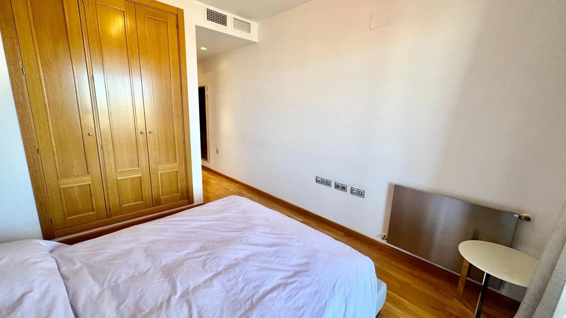 Flat for sale in Avenida Avenida de la Ilustración, 85, Campus de la Salud