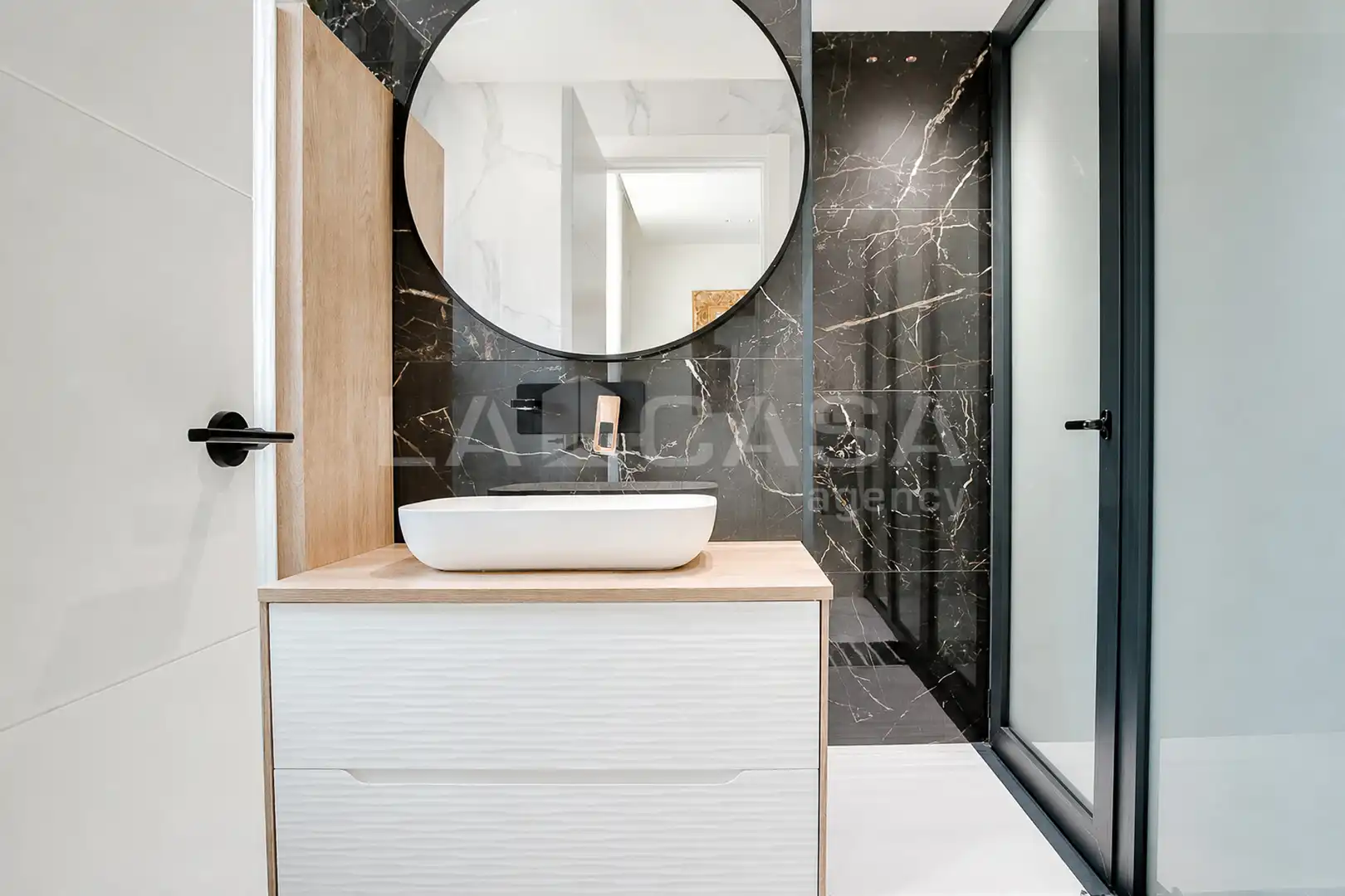 Baño de Piso en venta en Barcelona con Balcón