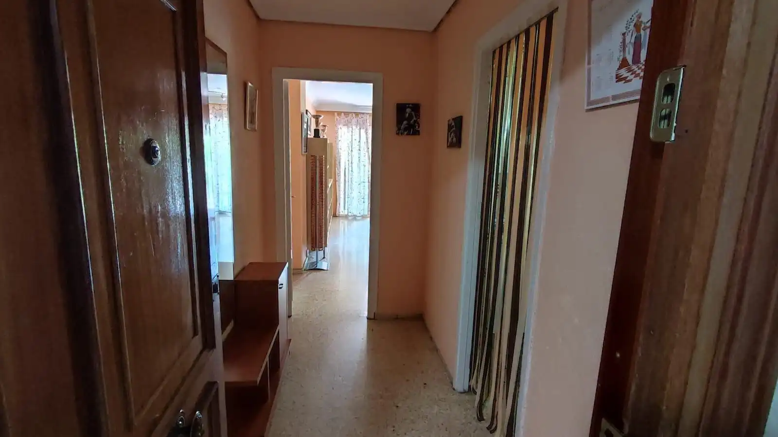 Flat for rent in Sevilla  with Air Conditioner and Furnished