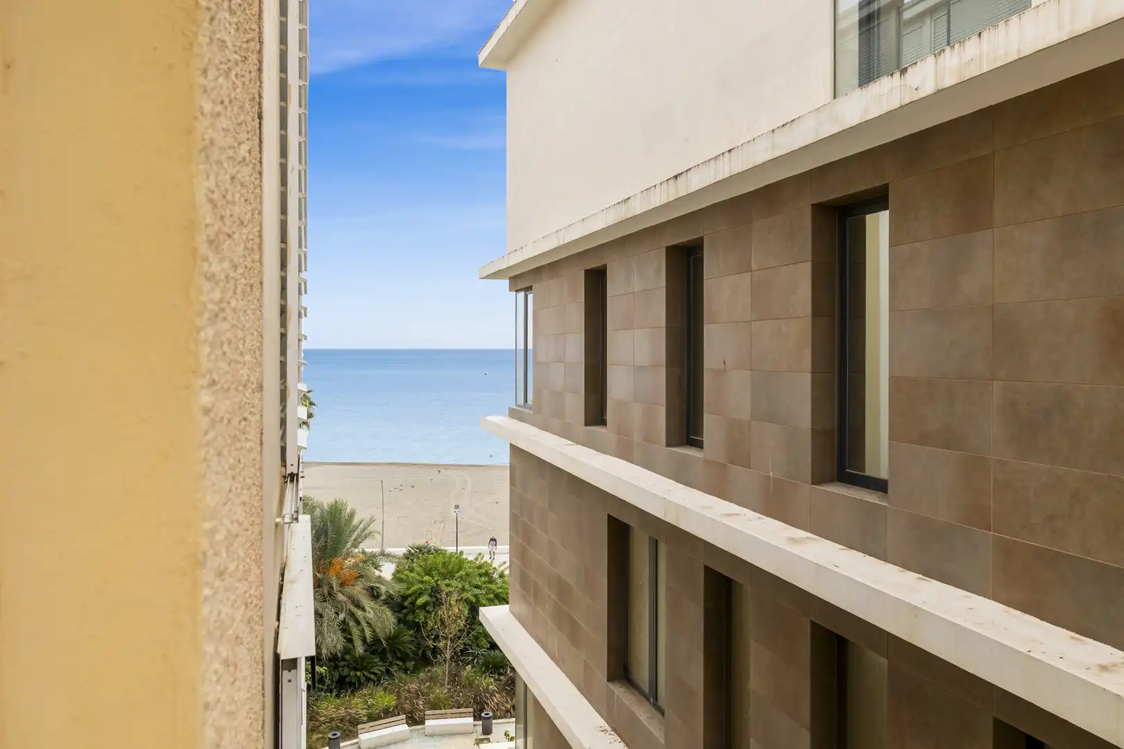 Dormitori de Apartament en venda en Estepona amb Aire condicionat