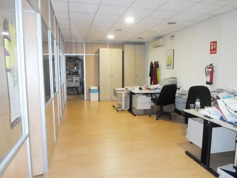 Gewerbefläche zur Miete in Centre, imagen 3