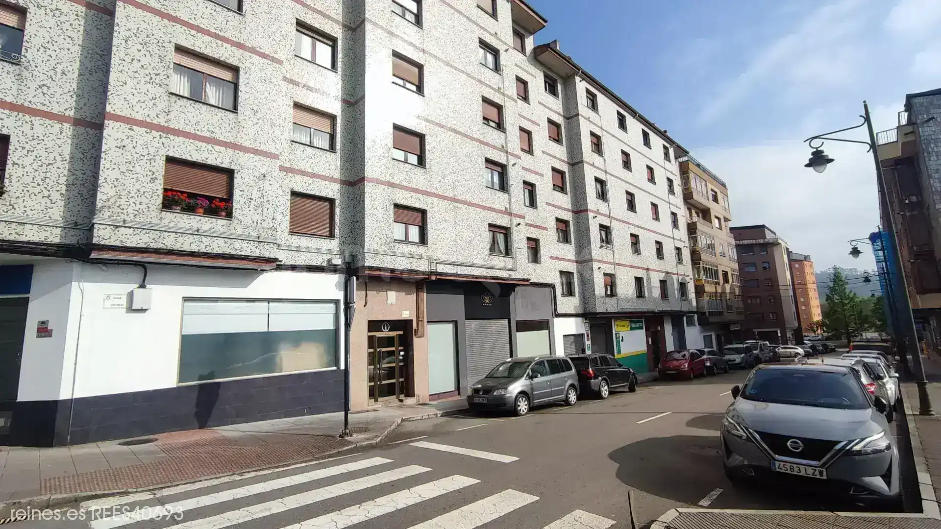 Außenansicht von Wohnung zum Verkauf in Siero mit Heizung