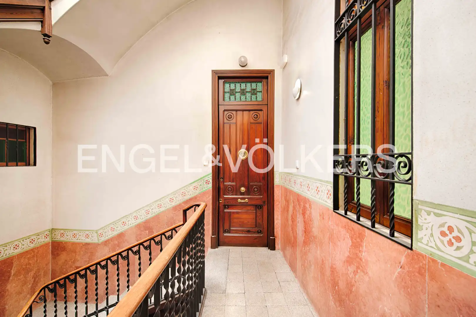 Piso en venta en Figueres con Calefacción y Balcón