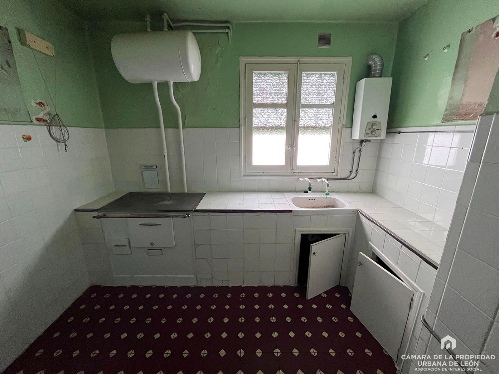 Cocina de Piso en venta en León Capital 