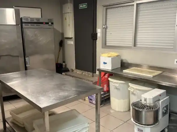 Local commercial à louer à Avda país valenciano 51, imagen 6