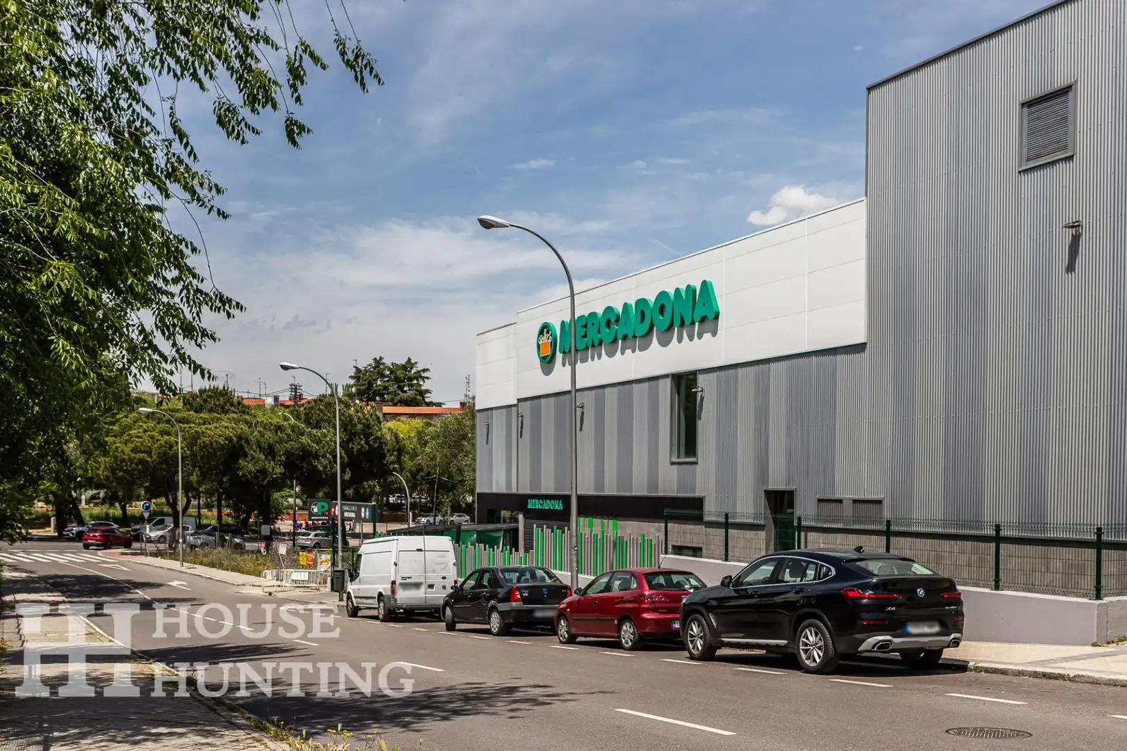 Vista exterior de Piso en venta en Madrid con Calefacción