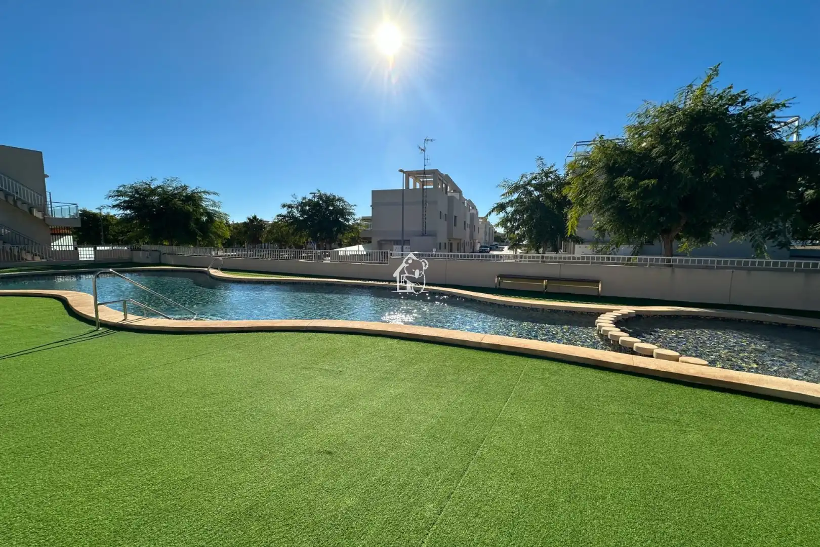 Piscina de Apartament de lloguer en Pilar de la Horadada amb Aire condicionat, Terrassa i Piscina
