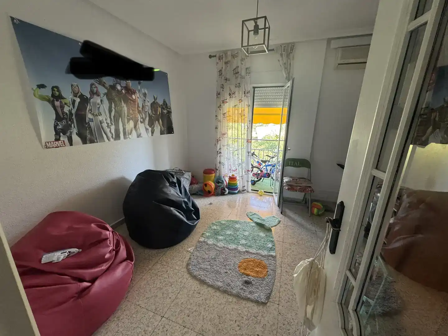 Sala d'estar de Pis en venda en Jaén amb Aire condicionat i Balcó
